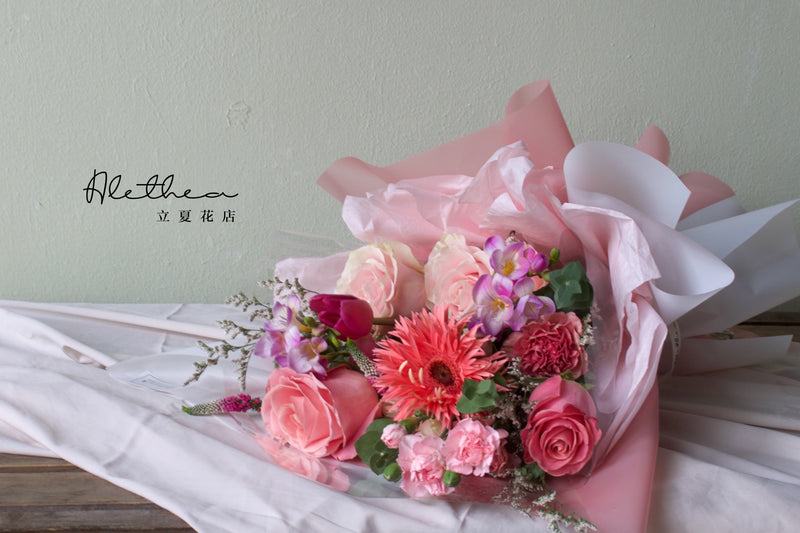 Alethea Graduation Urban Bouquet - Mid Pink